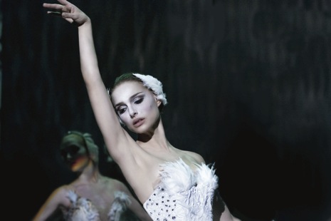  successfully embody the role that she has won, that of the black swan, 